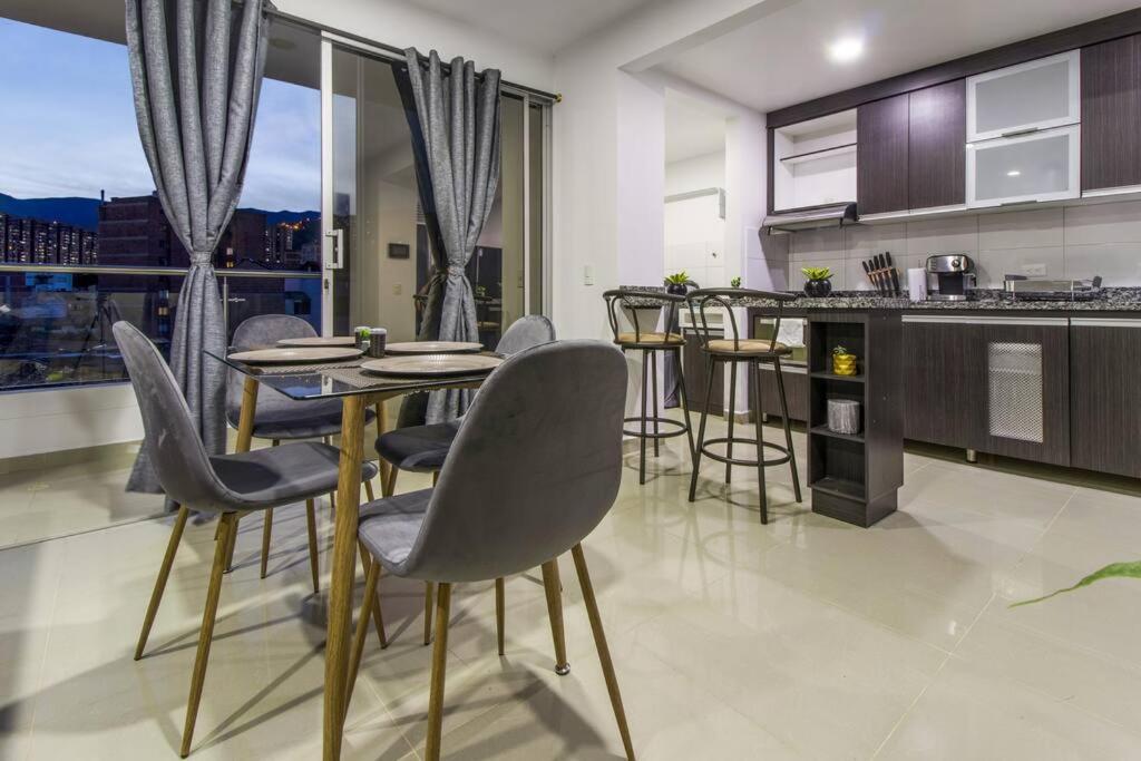 Amplio Apartamento En Calasanz - Estadio Medellin Bagian luar foto