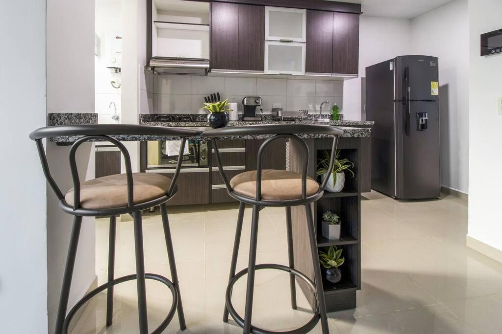 Amplio Apartamento En Calasanz - Estadio Medellin Bagian luar foto